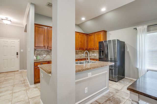 3917 Foreland Drive, Fort Worth, TX 76262