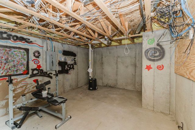 154 S Maple Dunes, Wichita, KS 67235