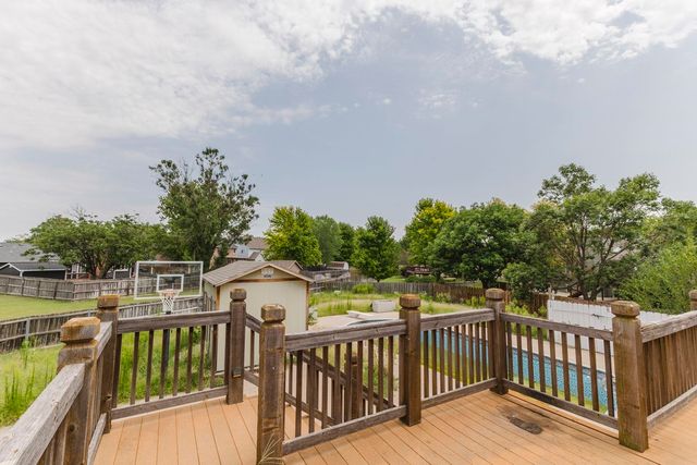 154 S Maple Dunes, Wichita, KS 67235