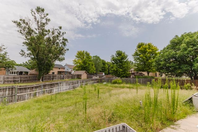 154 S Maple Dunes, Wichita, KS 67235