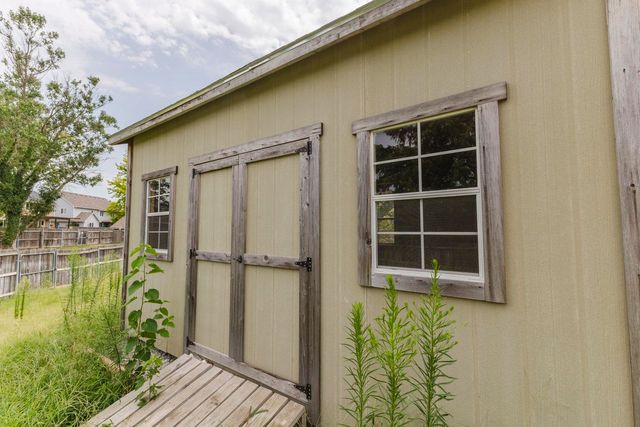 154 S Maple Dunes, Wichita, KS 67235