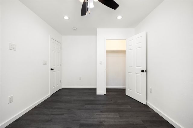 408 Avenue D, Sinton, TX 78387