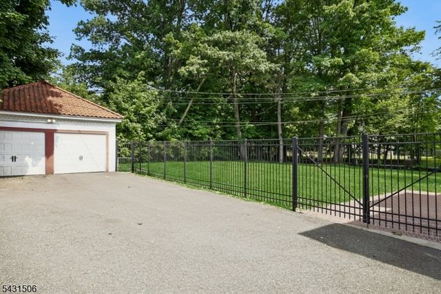 1 S. Stanley Road, South Orange Village Twp., NJ 07079