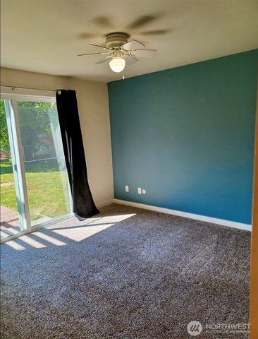 2010 Sandalwood Street, Mount Vernon, WA 98273