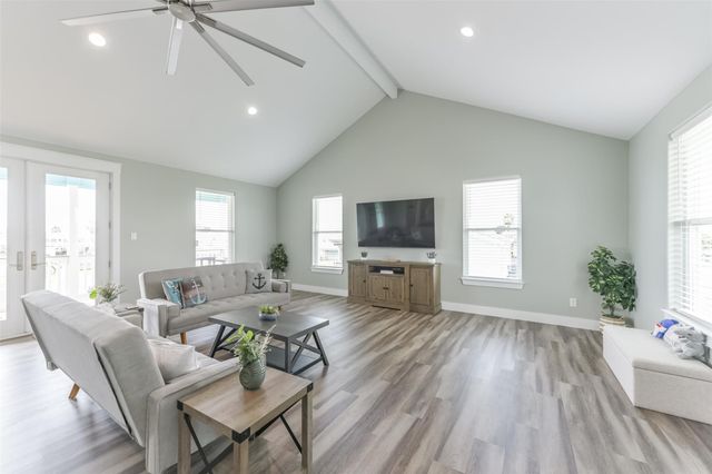 16630 Jean Lafitte Road, Galveston, TX 77554