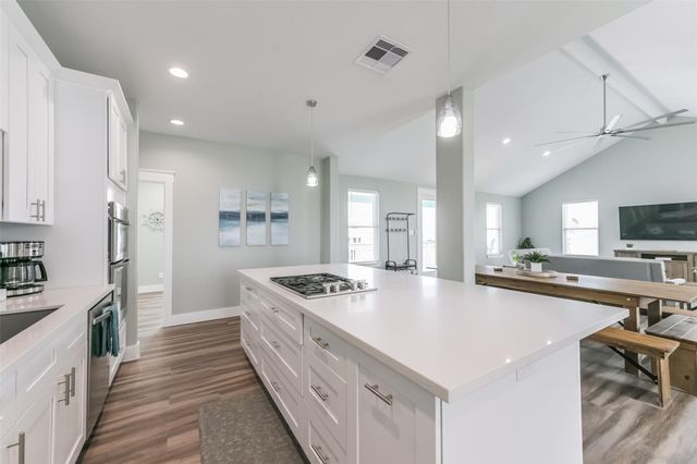 16630 Jean Lafitte Road, Galveston, TX 77554