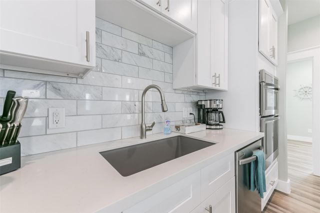 16630 Jean Lafitte Road, Galveston, TX 77554