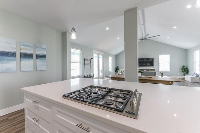 16630 Jean Lafitte Road, Galveston, TX 77554