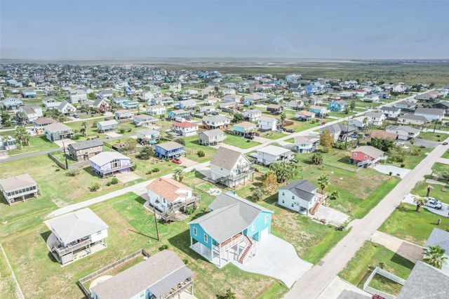 16630 Jean Lafitte Road, Galveston, TX 77554