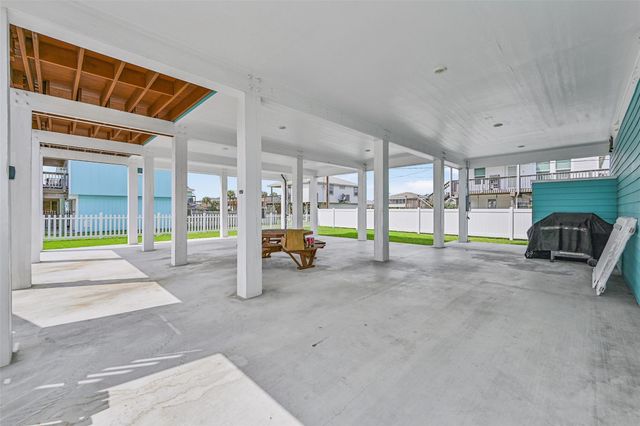 16630 Jean Lafitte Road, Galveston, TX 77554