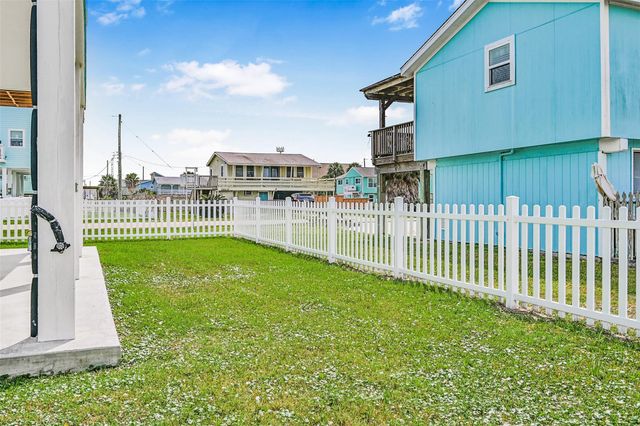 16630 Jean Lafitte Road, Galveston, TX 77554
