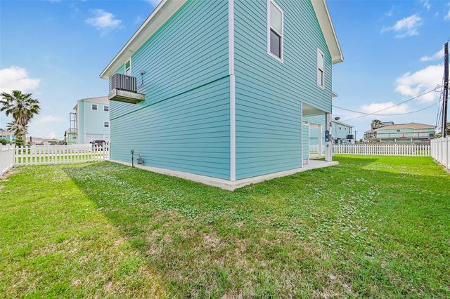 16630 Jean Lafitte Road, Galveston, TX 77554