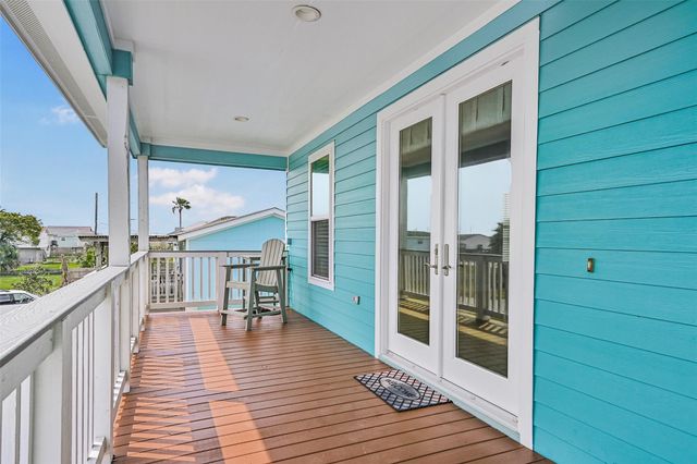 16630 Jean Lafitte Road, Galveston, TX 77554