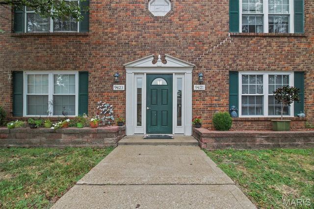 9421 Green Park Gardens Drive C, St Louis, MO 63123