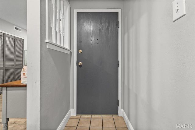 9421 Green Park Gardens Drive C, St Louis, MO 63123