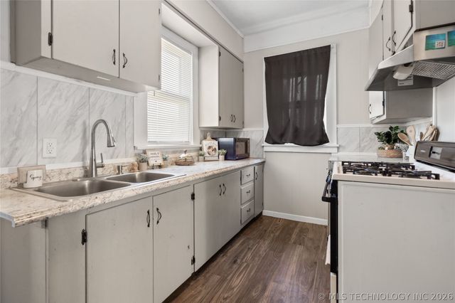 113 10th Avenue NE, Ardmore, OK 73401