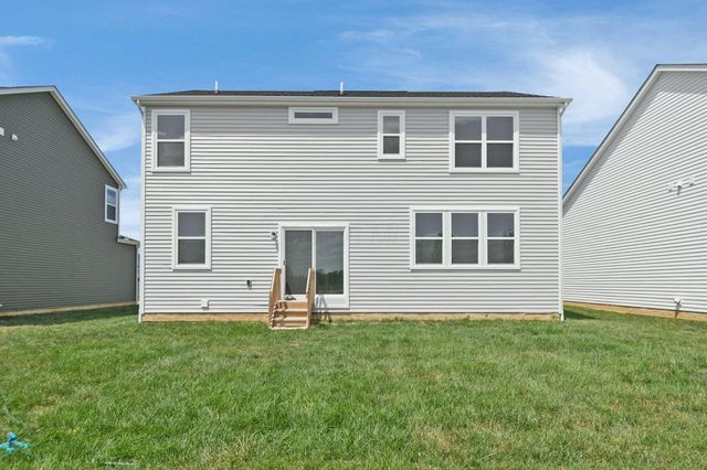 1303 Theodore Drive, Lockbourne, OH 43137