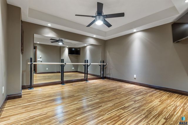 5804 S Lazy Ridge Pl Place, Sioux Falls, SD 57108