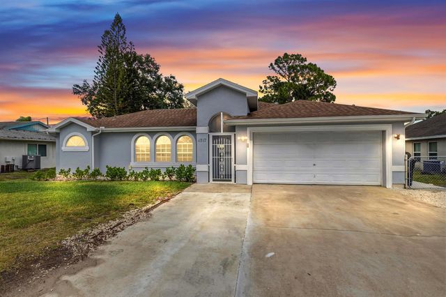 1717 SW Burlington Street, Port St. Lucie, FL 34984