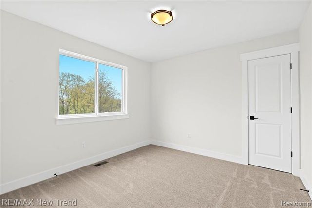 2041 Crested Butte Drive, White Lake, MI 48383