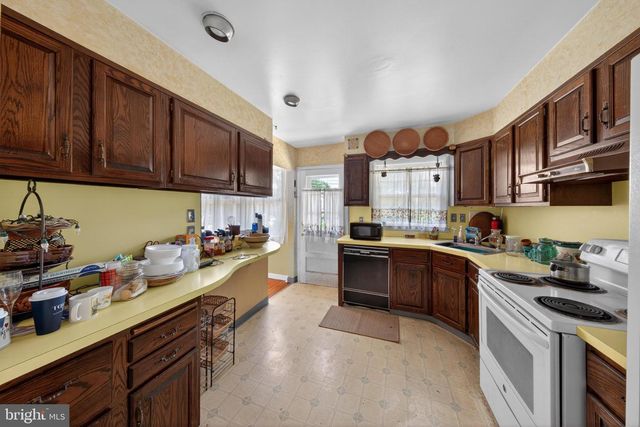 178 W SHELLEY DR, Claymont, DE 19703