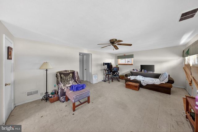 178 W SHELLEY DR, Claymont, DE 19703