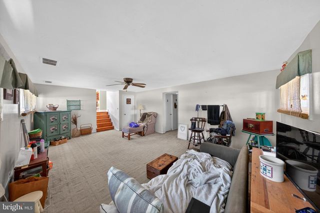 178 W SHELLEY DR, Claymont, DE 19703