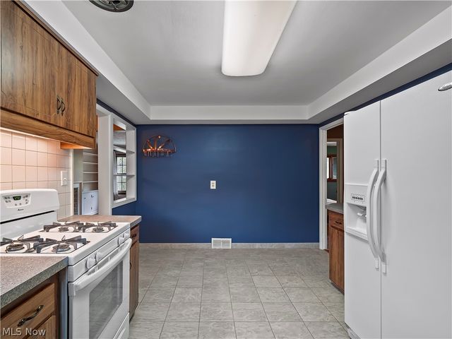 7393 Nethersole Drive, Middleburg Heights, OH 44130