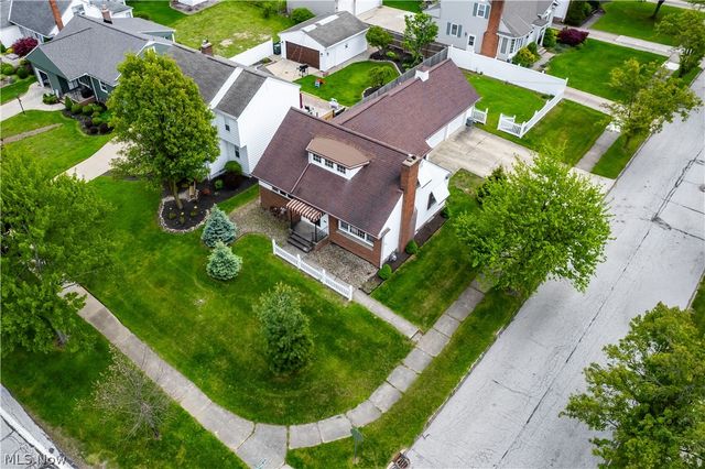 7393 Nethersole Drive, Middleburg Heights, OH 44130