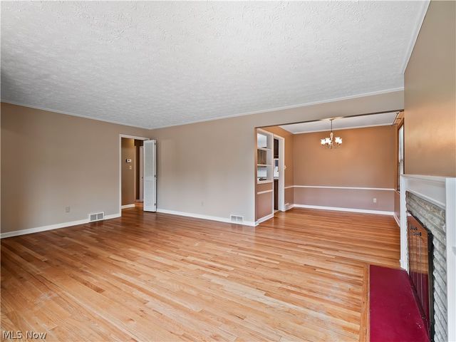 7393 Nethersole Drive, Middleburg Heights, OH 44130