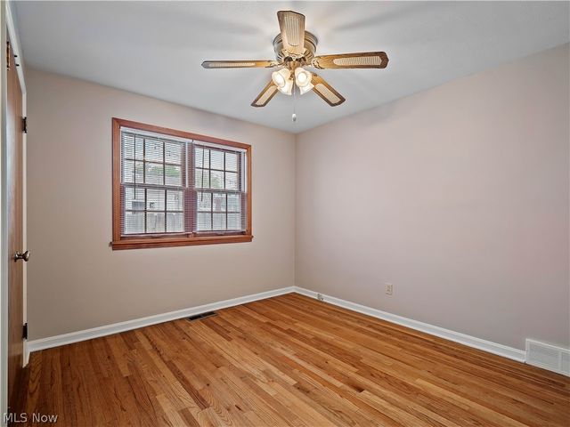 7393 Nethersole Drive, Middleburg Heights, OH 44130