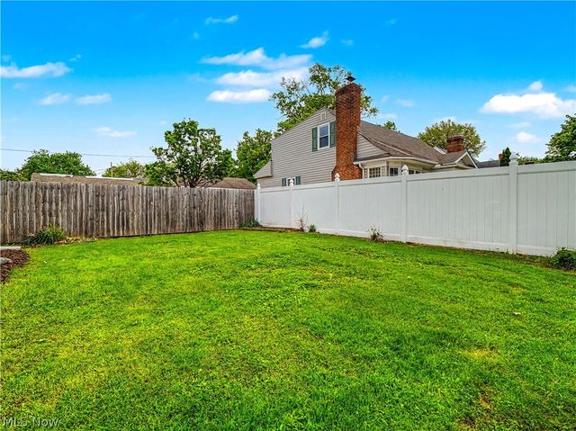 7393 Nethersole Drive, Middleburg Heights, OH 44130