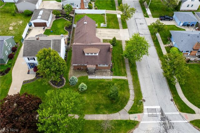 7393 Nethersole Drive, Middleburg Heights, OH 44130