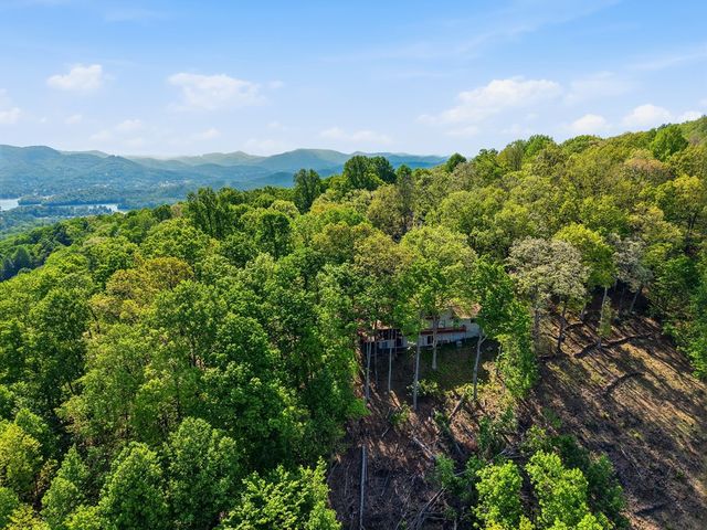 860 Frog Pond Road, Hiawassee, GA 30546