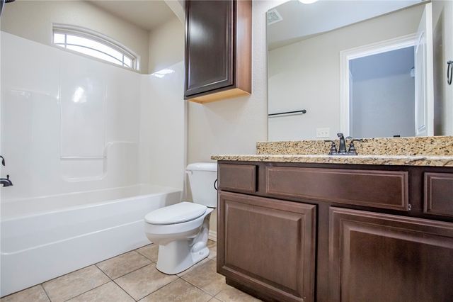 6105 38th Street, Rogers, AR 72758