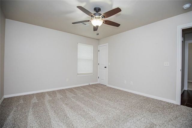 6105 38th Street, Rogers, AR 72758