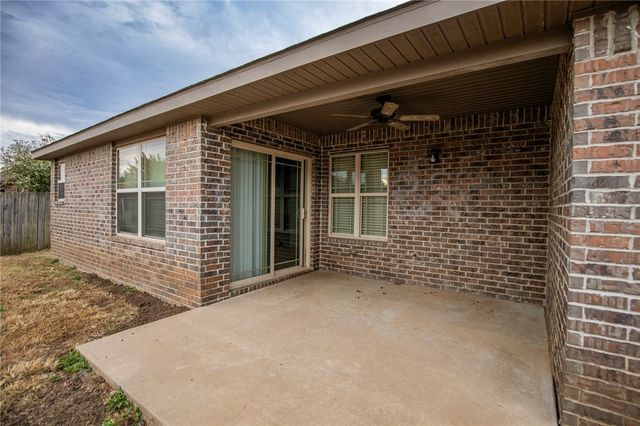 6105 38th Street, Rogers, AR 72758