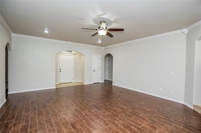 6105 38th Street, Rogers, AR 72758