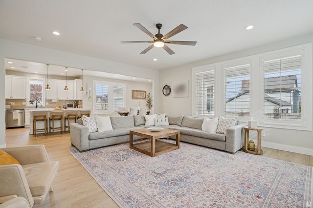 10307 S FISH HOOK RD, South Jordan, UT 84009