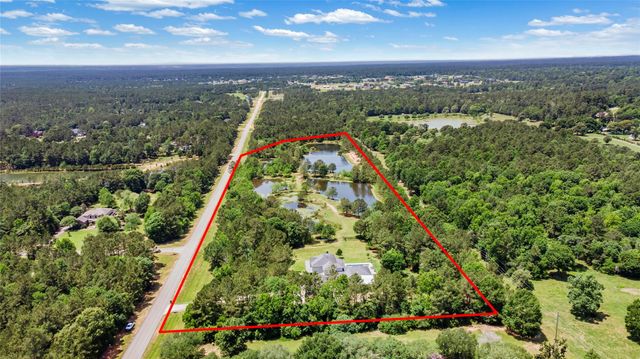 8987 Grand Lake Estates Drive, Montgomery, TX 77316