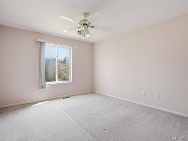 29435 Chelsea Crossing, Farmington Hills, MI 48331