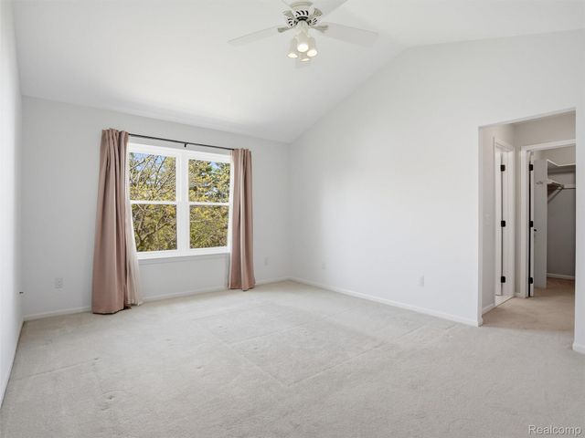 29435 Chelsea Crossing, Farmington Hills, MI 48331