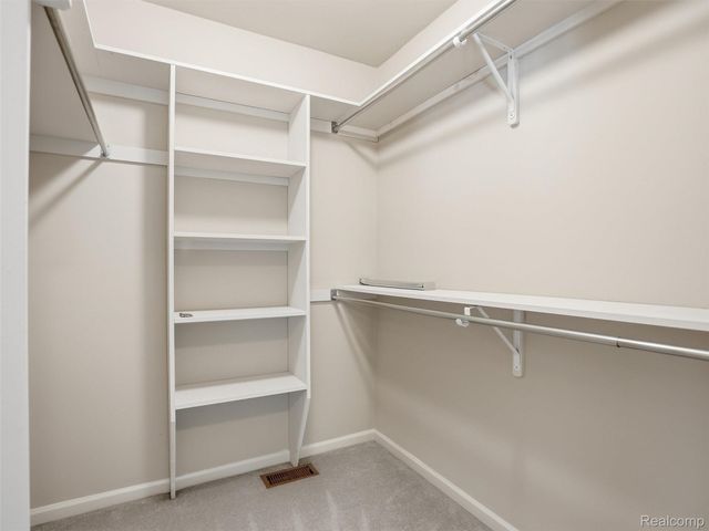29435 Chelsea Crossing, Farmington Hills, MI 48331