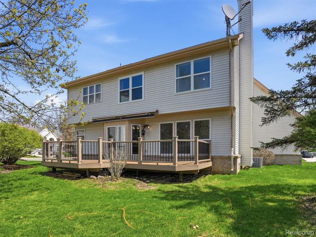 29435 Chelsea Crossing, Farmington Hills, MI 48331