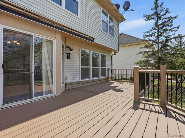 29435 Chelsea Crossing, Farmington Hills, MI 48331