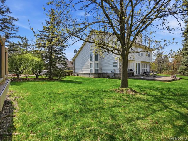 29435 Chelsea Crossing, Farmington Hills, MI 48331
