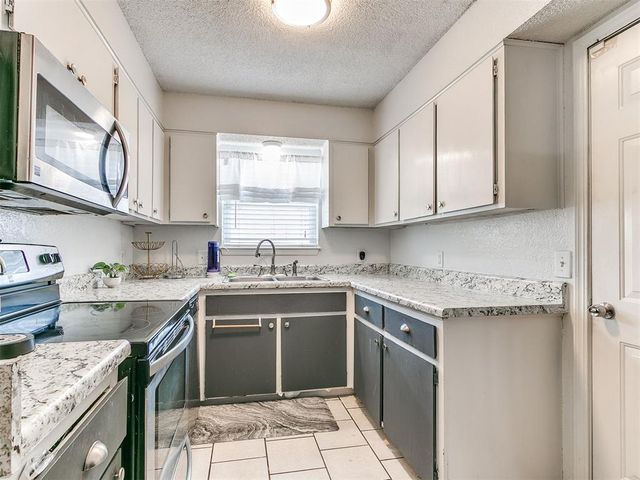 317 SW 92nd Street, Oklahoma City, OK 73139