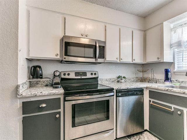 317 SW 92nd Street, Oklahoma City, OK 73139