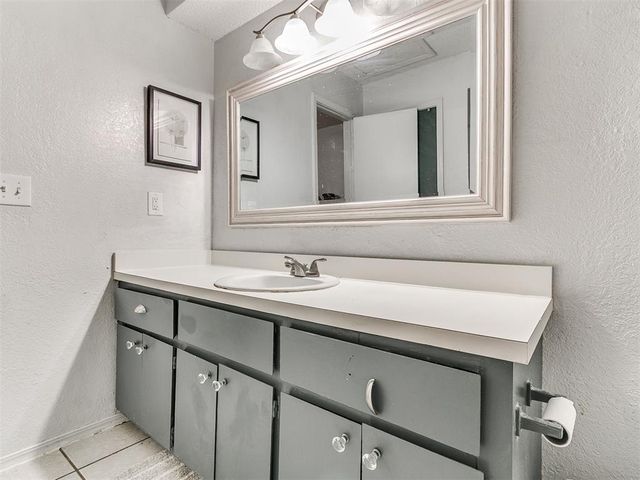 317 SW 92nd Street, Oklahoma City, OK 73139