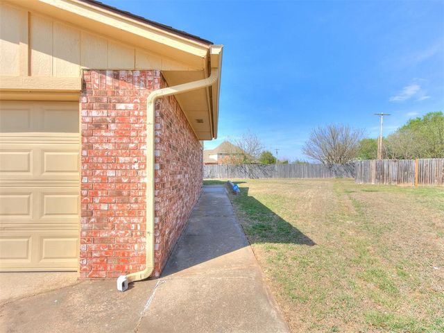 317 SW 92nd Street, Oklahoma City, OK 73139